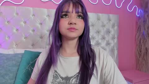 Snapshot of mai_higurashi chatting on 09.15.25 Mai online show from 09.15.25