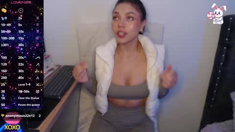    t  online show from 12.04.24