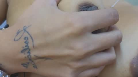 Maiaa Ruiz  online show from 10.20.25