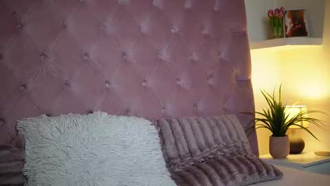  Maia  online show from 03.13.26