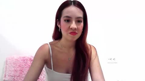 Snapshot of maiarosse_ chatting on 01.07.25 MaiaRosse online show from 01.07.25