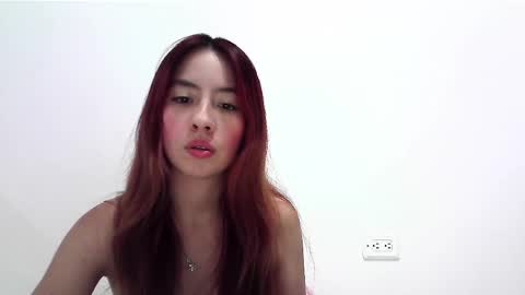 Snapshot of maiarosse_ chatting on 01.09.25 MaiaRosse online show from 01.09.25