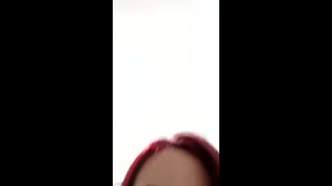 Snapshot of maiarosse_ chatting on 02.14.25 MaiaRosse online show from 02.14.25