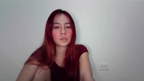 Snapshot of maiarosse_ chatting on 03.10.25 MaiaRosse online show from 03.10.25