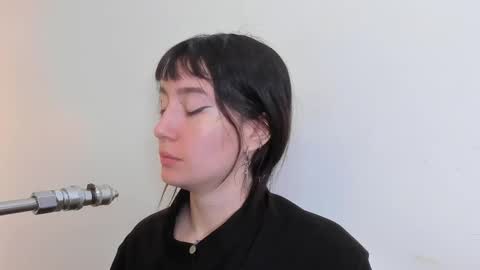 maibys online show from 09.17.25