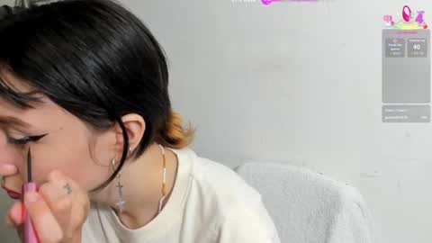 Snapshot of maibys_cute chatting on 05.21.26 maibys online show from 05.21.26