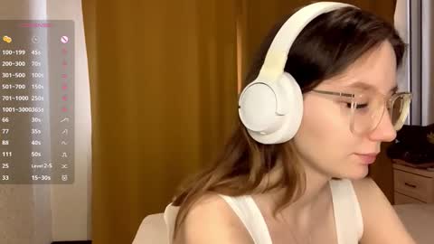 Elina online show from 10.15.25