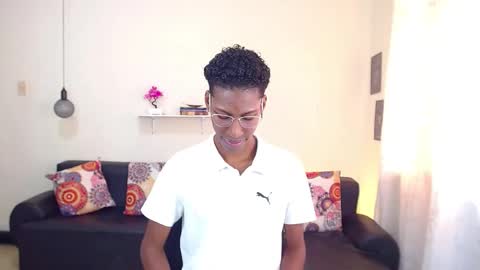 Snapshot of maiki18 chatting on 01.14.25 I am Maik online show from 01.14.25