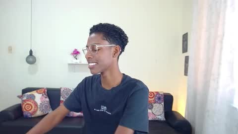 Snapshot of maiki18 chatting on 01.17.25 I am Maik online show from 01.17.25