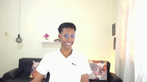 Snapshot of maiki18 chatting on 02.03.25 I am Maik online show from 02.03.25