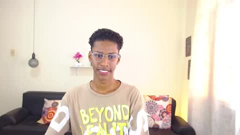 Snapshot of maiki18 chatting on 02.06.25 I am Maik online show from 02.06.25