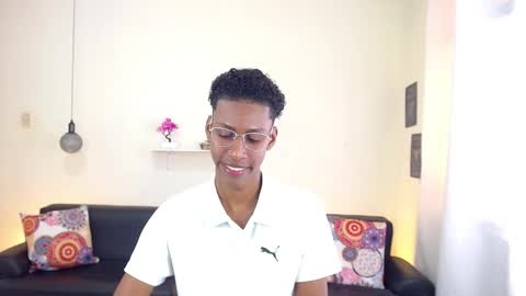 Snapshot of maiki18 chatting on 02.12.25 I am Maik online show from 02.12.25