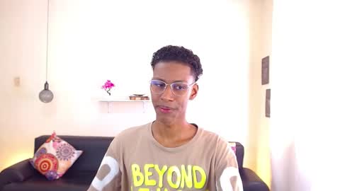 Snapshot of maiki18 chatting on 02.25.25 I am Maik online show from 02.25.25