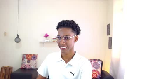 Snapshot of maiki18 chatting on 03.10.25 I am Maik online show from 03.10.25