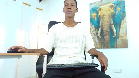 Snapshot of maiki18 chatting on 09.09.25 I am Maik online show from 09.09.25