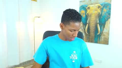 Snapshot of maiki18 chatting on 09.24.25 I am Maik online show from 09.24.25