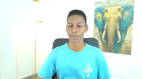 Snapshot of maiki18 chatting on 10.15.25 I am Maik online show from 10.15.25