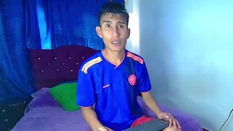 Snapshot of maikinol chatting on 03.02.25 maik Fabin online show from 03.02.25