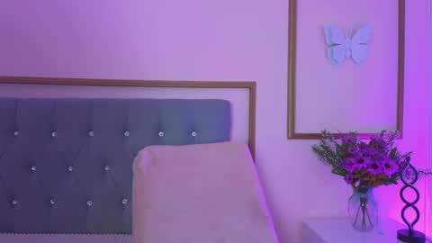 Mailin online show from 04.27.26