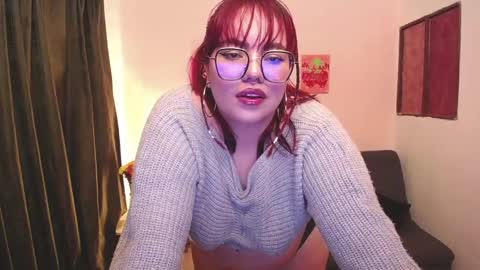 Snapshot of maily_888 chatting on 12.13.24 maily online show from 12.13.24