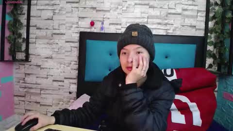 Snapshot of maily_can chatting on 09.09.25 MAILY CAN online show from 09.09.25