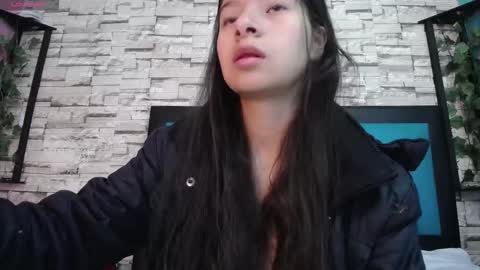 Snapshot of maily_can chatting on 09.13.25 MAILY CAN online show from 09.13.25