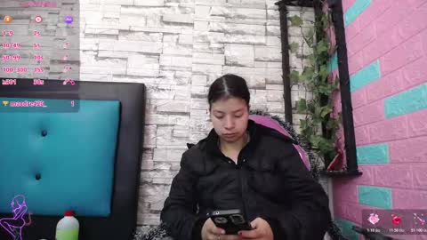 Snapshot of maily_can chatting on 12.22.25 MAILY CAN online show from 12.22.25