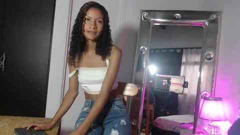 mailyn_gold online show from 04.15.26