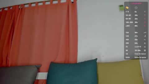 Snapshot of maison_sofiaa chatting on 01.27.25 online show from 01.27.25