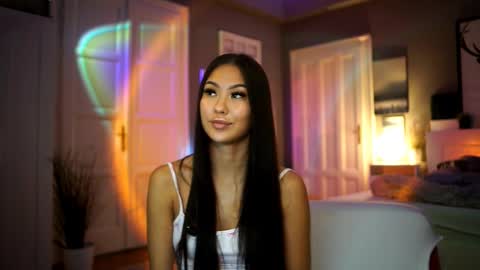 Snapshot of maistream chatting on 10.02.25 Mai online show from 10.02.25