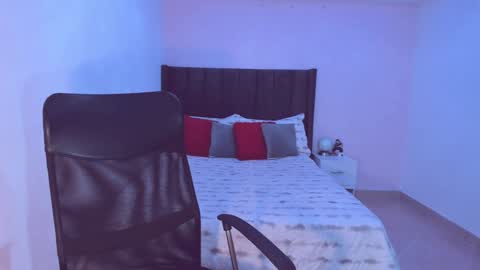 Maite online show from 01.30.25