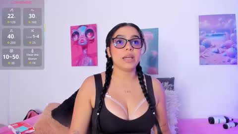 mai  online show from 12.17.25