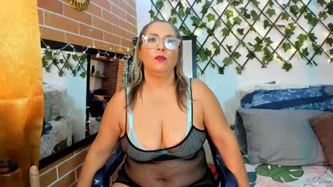 Snapshot of maja_hills chatting on 03.06.25 maja_hills online show from 03.06.25