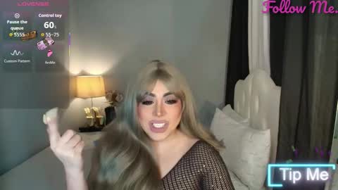 majestydannaxx online show from 11.30.25