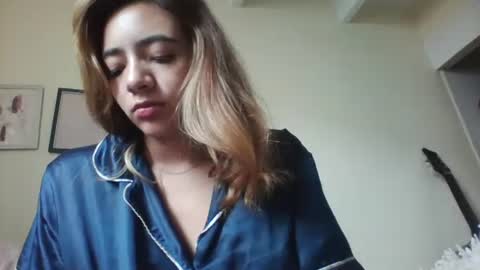 Snapshot of majo_gomezz chatting on 09.20.25 majo_gomezz online show from 09.20.25