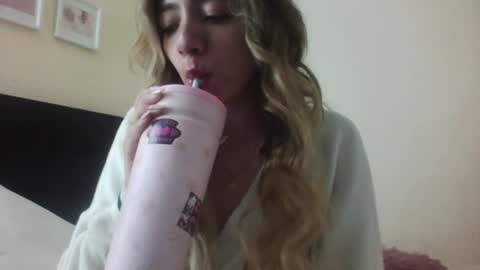 majo_gomezz online show from 02.28.26