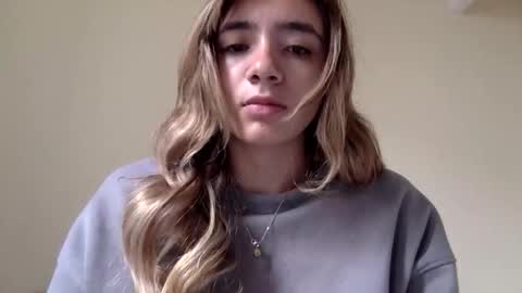 majo_gomezz online show from 05.27.26