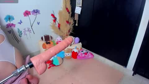 Snapshot of majosworld_21 chatting on 11.30.25 majosworld_21 online show from 11.30.25