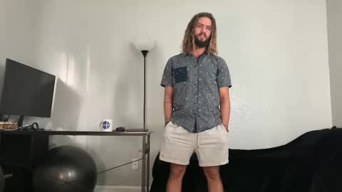 Mack  Makingmoans Twitter online show from 11.29.25