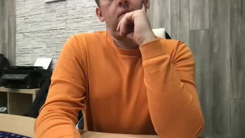 maksoffice online show from 12.19.25