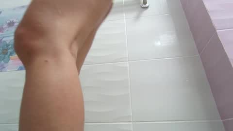 Snapshot of makulato chatting on 02.13.25 Maya online show from 02.13.25