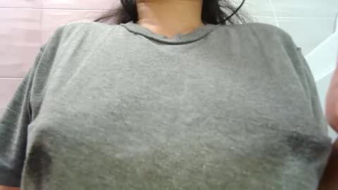 Snapshot of makulato chatting on 01.12.26 Maya online show from 01.12.26