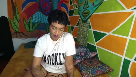 Snapshot of malaikaangel chatting on 09.17.25 malaika online show from 09.17.25