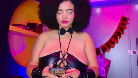   online show from 11.01.25