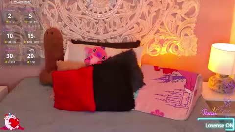 Snapshot of malaikabrown chatting on 07.08.26 online show from 07.08.26