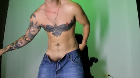 Snapshot of male_pussy chatting on 12.10.24 ADAM online show from 12.10.24