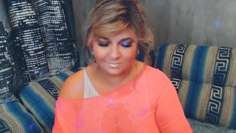 Snapshot of malena_mi chatting on 12.08.24 Malena online show from 12.08.24