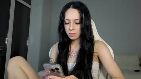 Snapshot of malenkiykamen chatting on 07.04.26 piu online show from 07.04.26