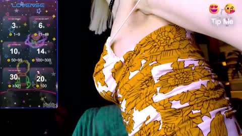 Mischelle online show from 10.04.25