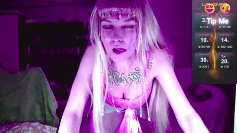 Mischelle online show from 11.30.25